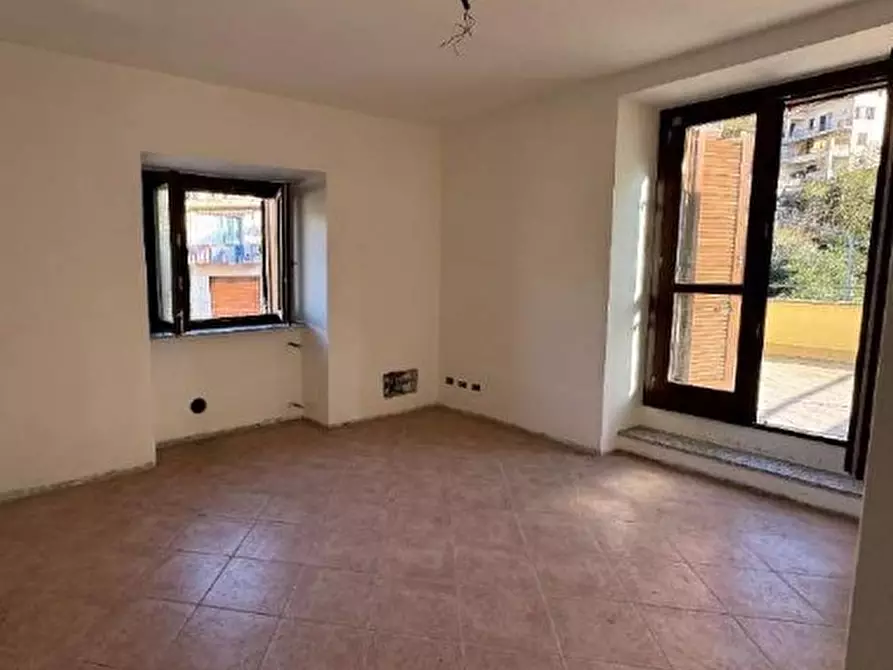 Immagine 4 di Trilocale in vendita  in Via Papa Giovanni XXIII 4 a Mignanego