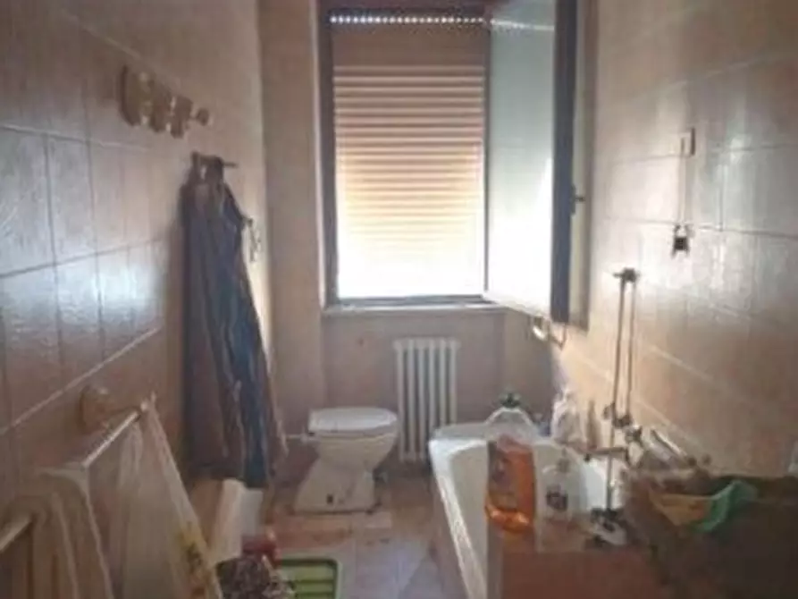 Immagine 7 di Pentalocale in vendita  in Via Fratelli Canepa 3 a Savona