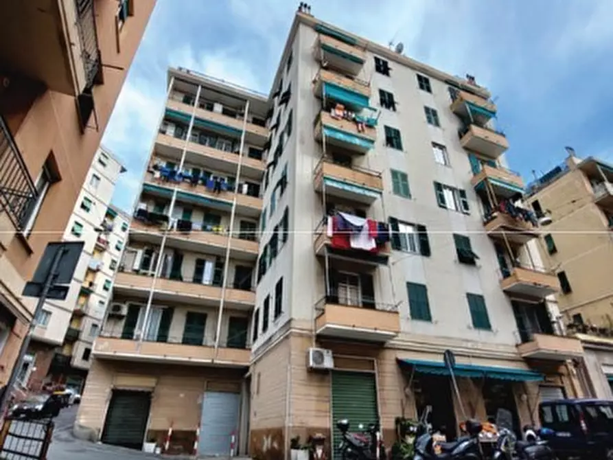 Immagine 1 di Pentalocale in vendita  in Via Sparta 34 a Genova