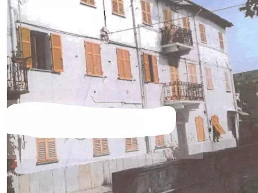 Immagine 1 di Quadrilocale in vendita  in Piazza Umberto I 3 a Rivalta Bormida