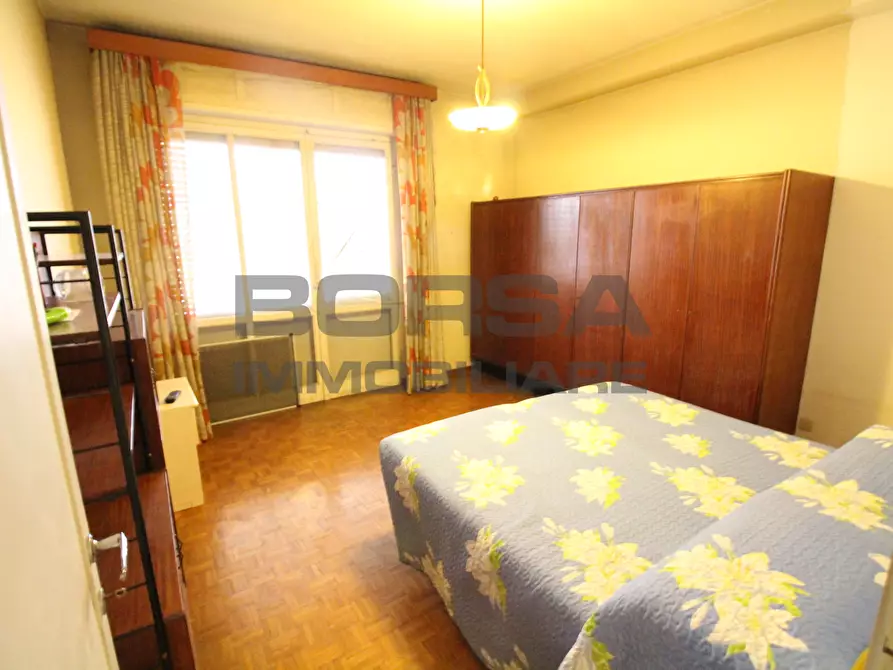 Immagine 14 di Pentalocale in vendita  in Via Montebello 27 a Livorno