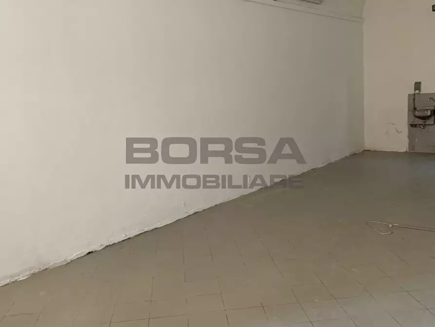 Immagine 2 di Magazzino in vendita  in Via del Forte San Pietro 1 a Livorno