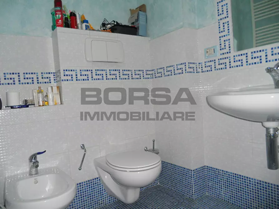 Immagine 25 di Appartamento in vendita  in Via Toti a Livorno