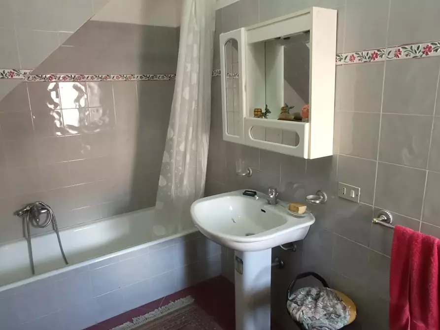 Immagine 34 di Casa indipendente in vendita  a Ragusa