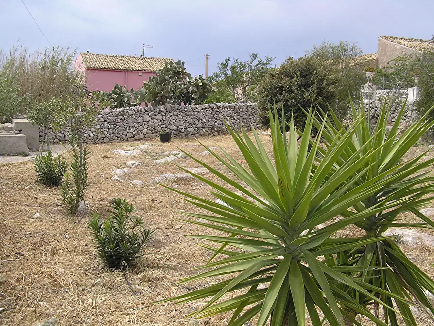 Immagine 24 di Casa indipendente in vendita  a Ragusa