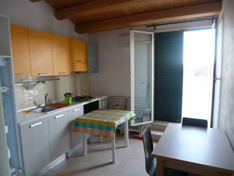 Immagine 3 di Bilocale in affitto  a Ragusa