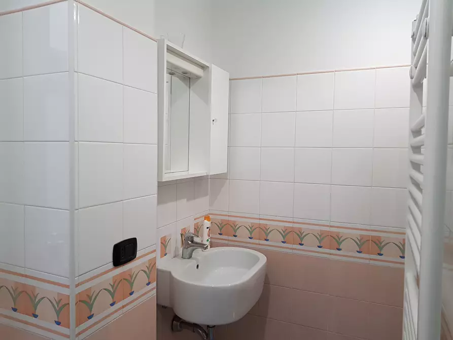 Immagine 11 di Quadrilocale in vendita  a Ragusa