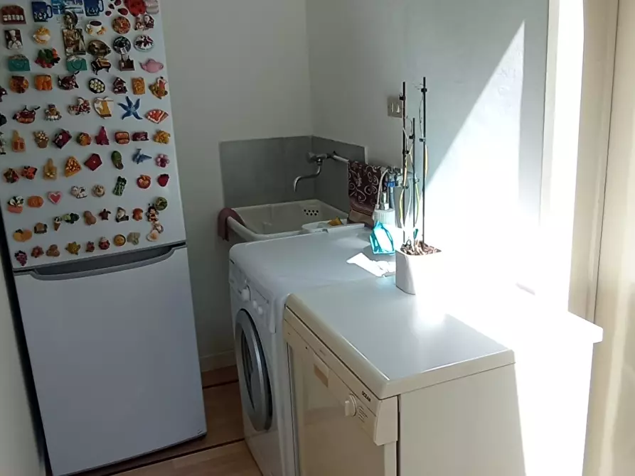 Immagine 15 di Pentalocale in vendita  a Ragusa