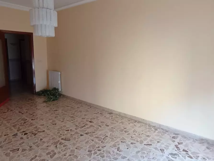 Immagine 7 di Pentalocale in vendita  a Ragusa