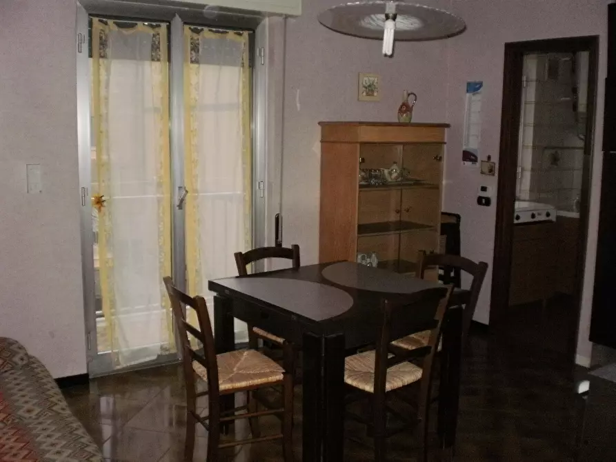 Immagine 8 di Quadrilocale in affitto  a Ragusa