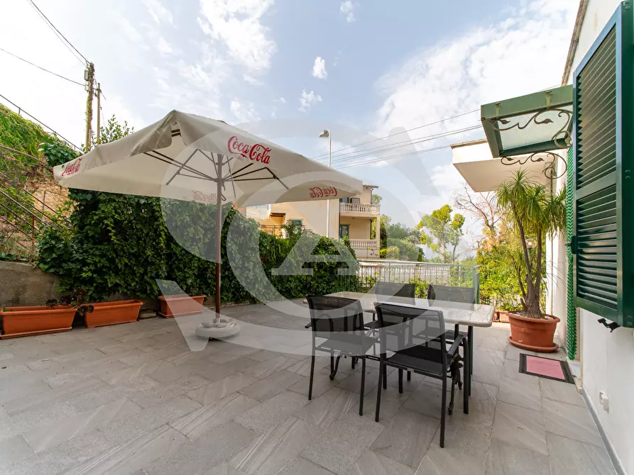 Immagine 8 di Bilocale in vendita  in Viale dei pepi 1 a Ospedaletti