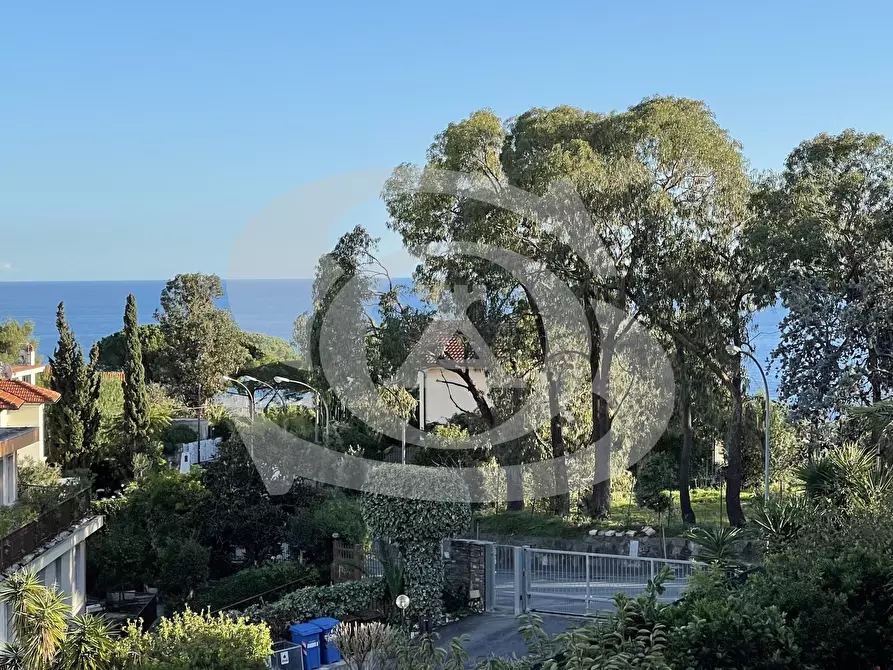 Immagine 19 di Trilocale in vendita  in Via Padre Semeria 466 a San Remo