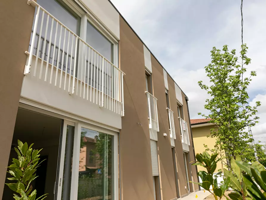 Immagine 54 di Quadrilocale in vendita  in Via L. C. Farini 291 a Cesena