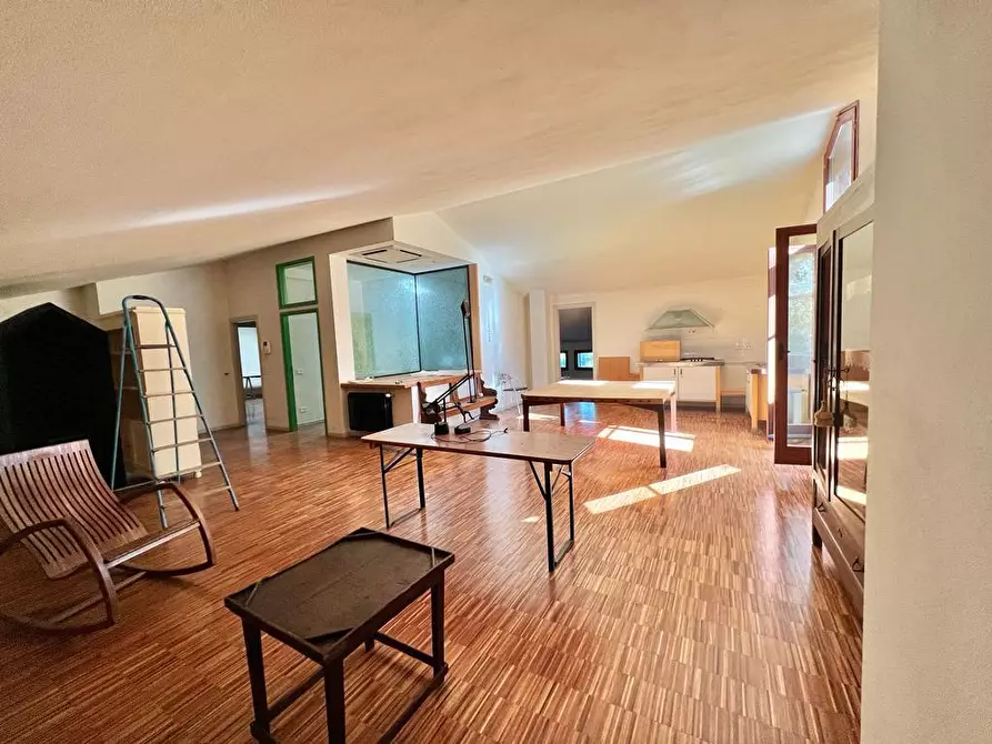 Immagine 24 di Villa in vendita  a Cesena