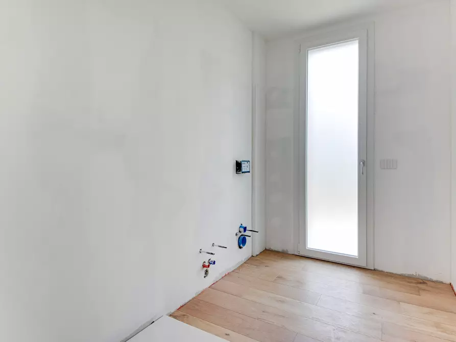 Immagine 30 di Quadrilocale in vendita  in Via L. C. Farini 291 a Cesena