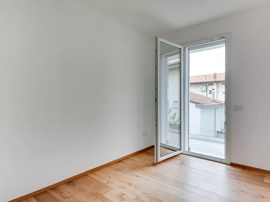 Immagine 42 di Quadrilocale in vendita  in Via L. C. Farini 291 a Cesena