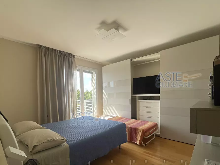 Immagine 1 di Trilocale in vendita  a Rimini