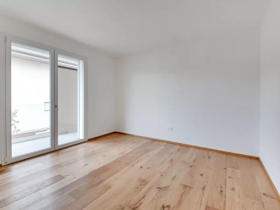 Immagine 39 di Quadrilocale in vendita  in Via L. C. Farini 291 a Cesena