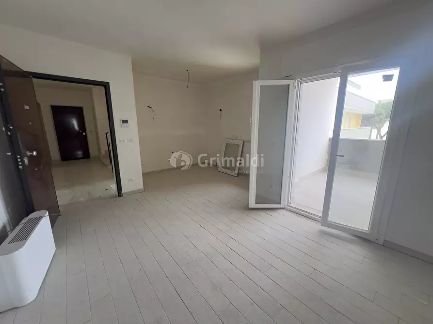 Immagine 3 di Trilocale in vendita  in Via Monte Civetta 2 a Nettuno