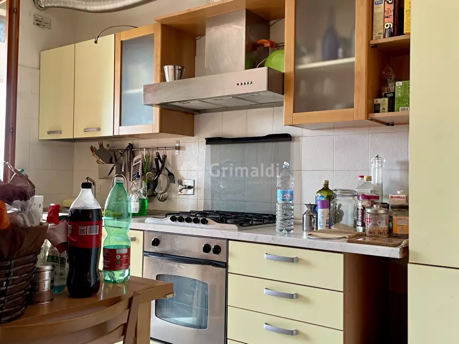 Immagine 3 di Quadrilocale in vendita  in Via Carroceto 154H a Aprilia