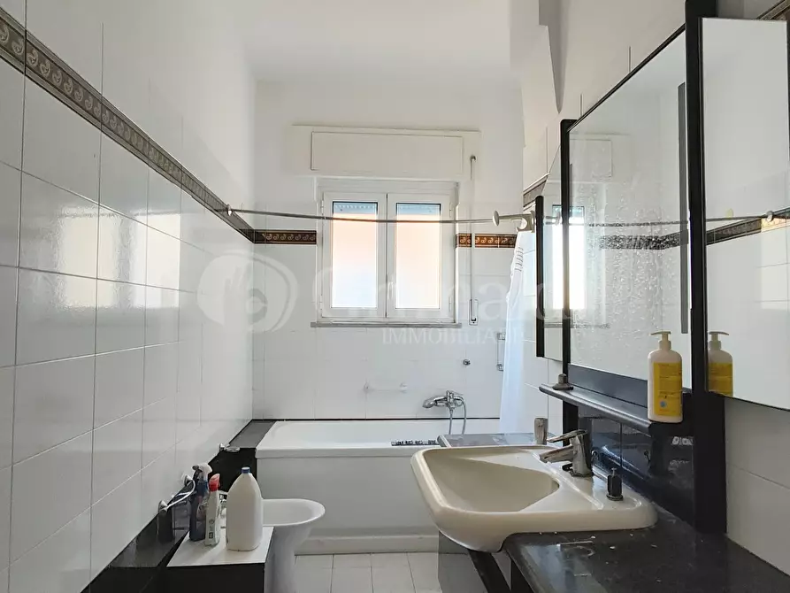 Immagine 20 di Attico in vendita  in Piazza Cavalieri Vittorio Veneto 8 a Nettuno