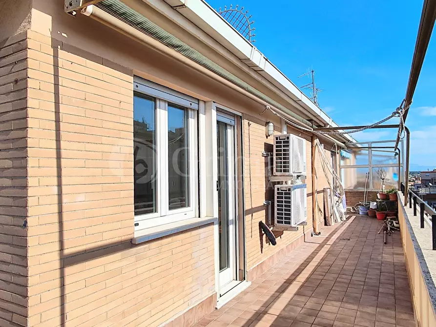 Immagine 2 di Attico in vendita  in Piazza Cavalieri Vittorio Veneto 8 a Nettuno