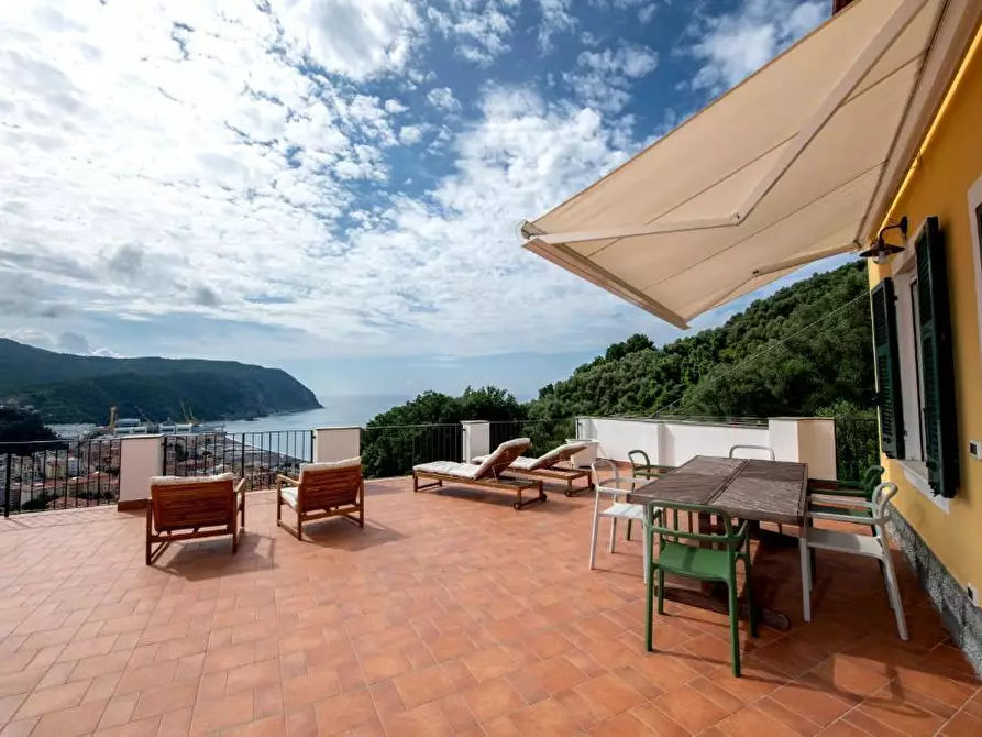 Immagine 33 di Appartamento in vendita  in Via Villa Ginestra 23 a Sestri Levante