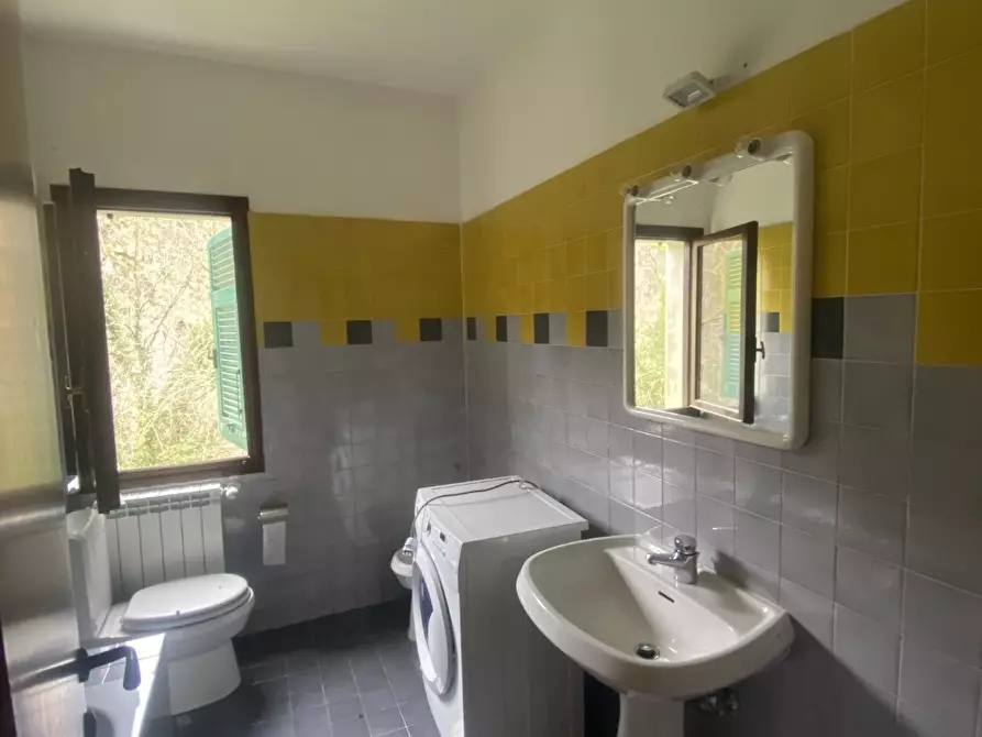 Immagine 12 di Quadrilocale in vendita  in Località Crovarola 42 a Sesta Godano