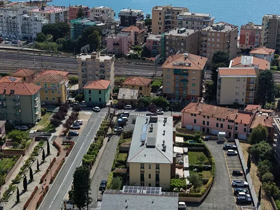 Immagine 45 di Appartamento in vendita  in Via Emilia 16 a Sestri Levante