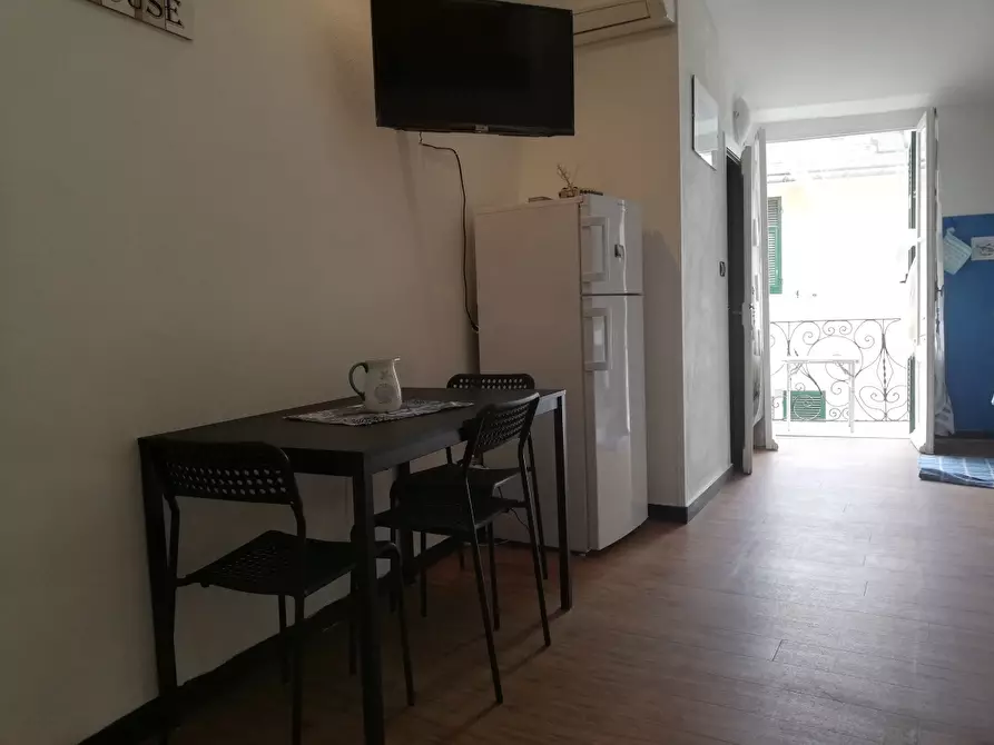 Immagine 7 di Bilocale in vendita  in Via Giuseppe Garibaldi 32 a Sestri Levante