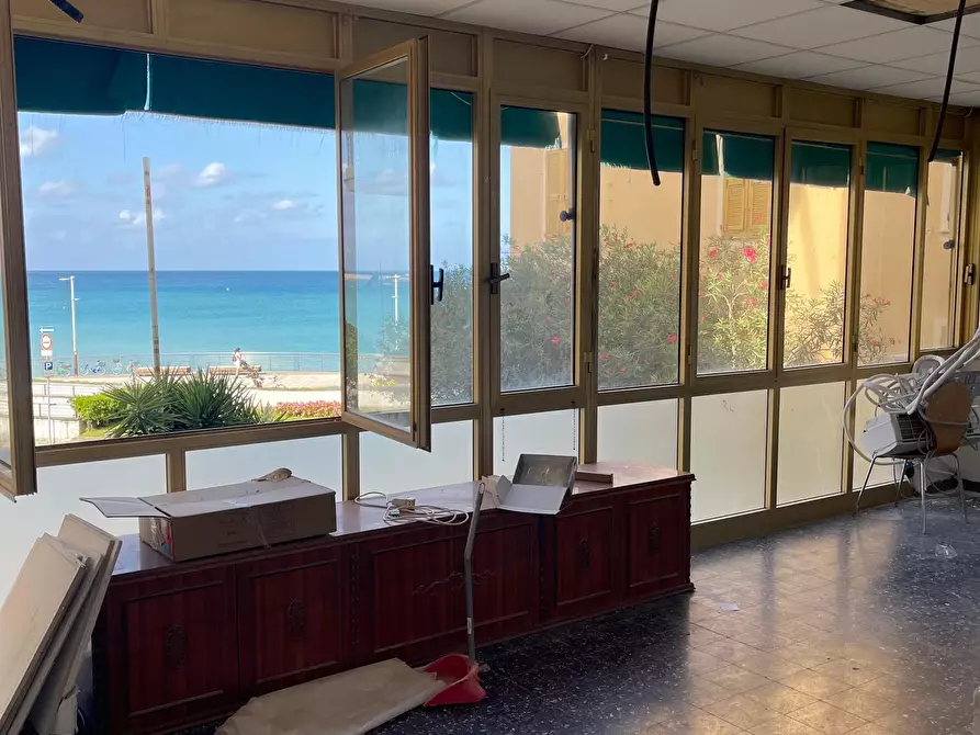 Immagine 1 di Appartamento in vendita  in Viale Mazzini 314 a Sestri Levante