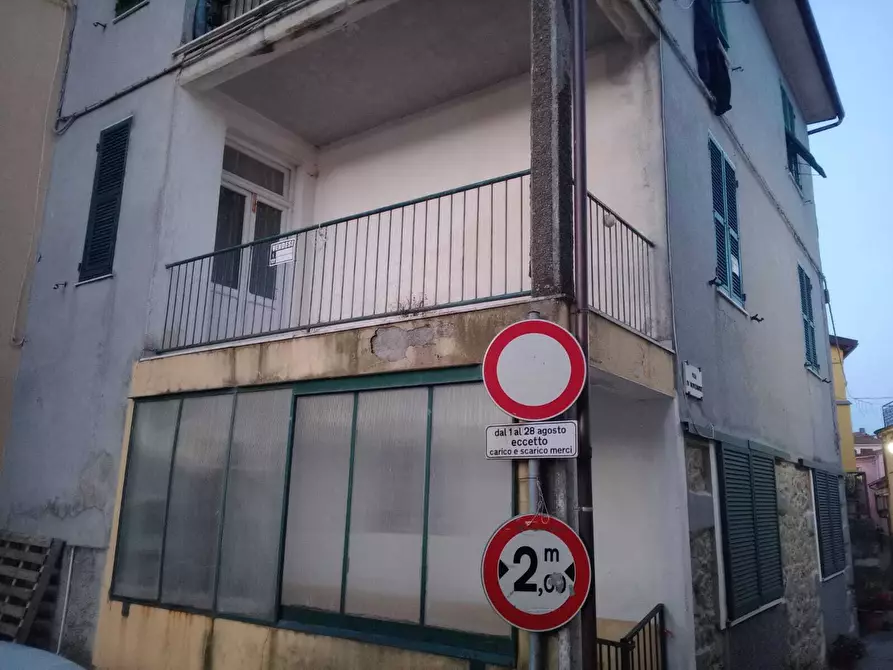 Immagine 9 di Quadrilocale in vendita  in Via 4 Novembre 19 a Carro