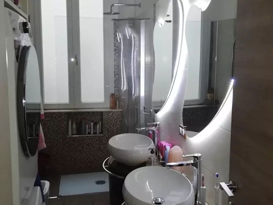 Immagine 6 di Trilocale in vendita  a Livorno