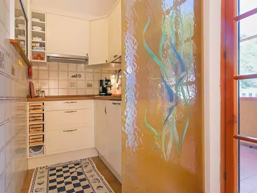 Immagine 4 di Trilocale in vendita  a Rosignano Marittimo