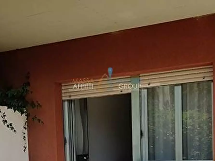 Immagine 18 di Quadrilocale in vendita  in Viale Monzoni 37 a Carrara