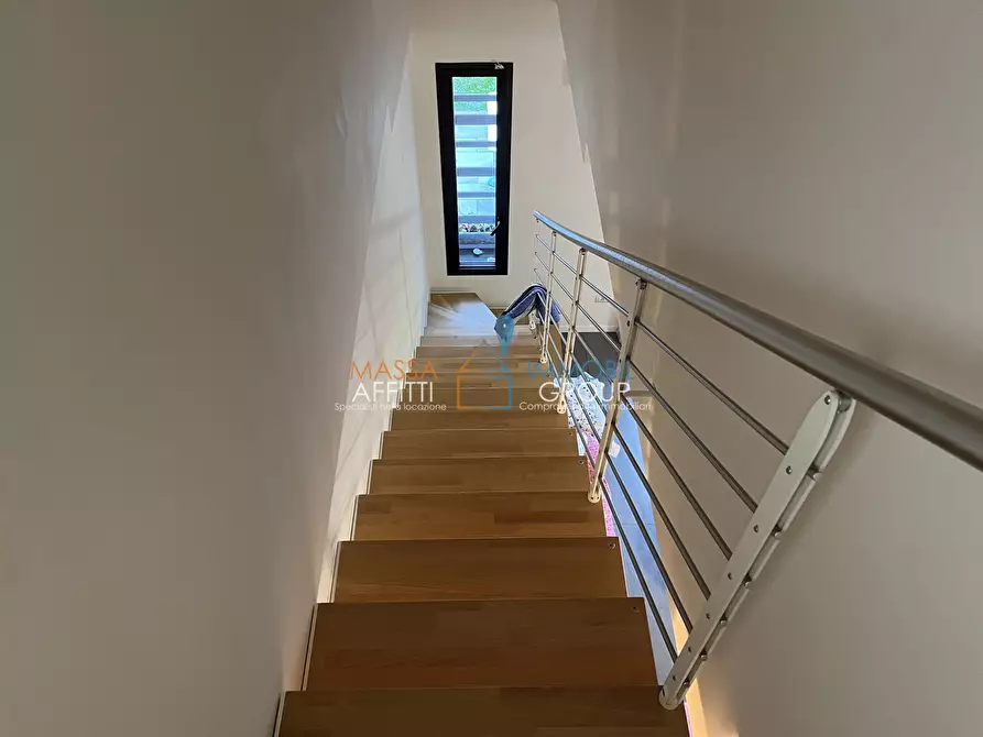 Immagine 11 di Villetta a schiera in vendita  in Via Felice Cavallotti 100 a Massa