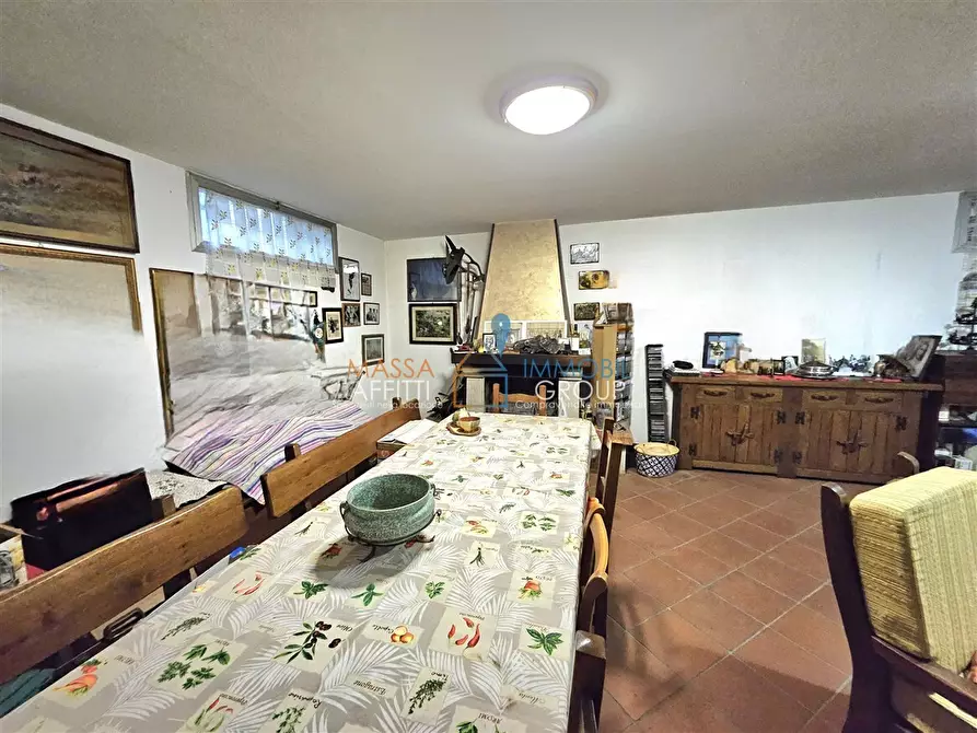 Immagine 24 di Villetta a schiera in vendita  in Via Godola 26 a Massa