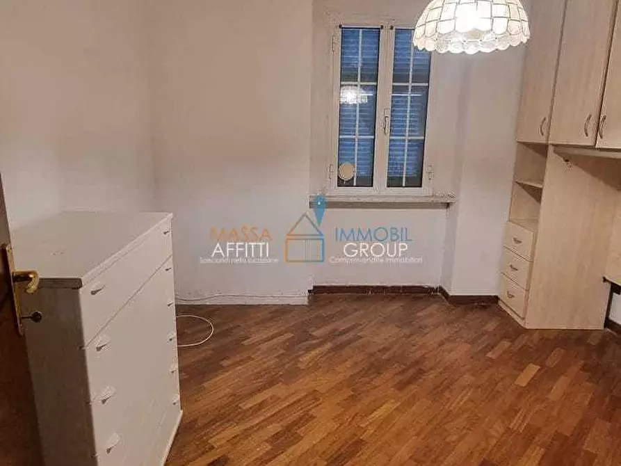 Immagine 6 di Trilocale in vendita  in Viale XX Settembre 31A a Carrara