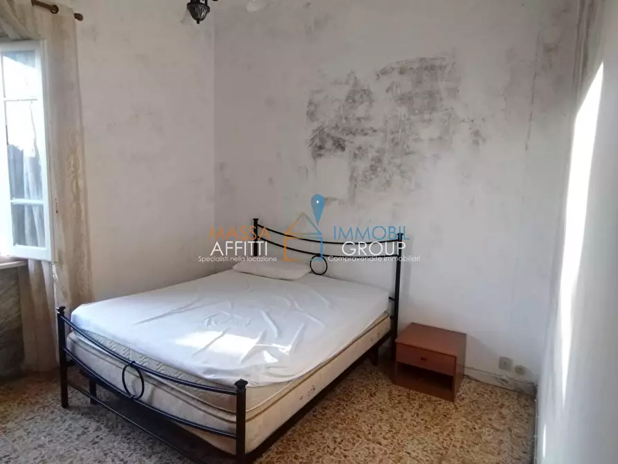 Immagine 16 di Casa indipendente in vendita  in Via Petroniano 10 a Massa