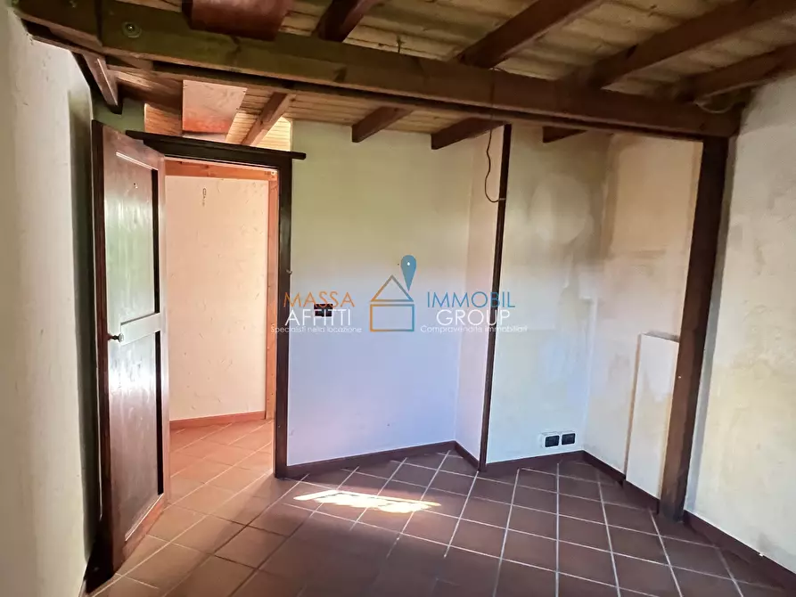 Immagine 26 di Casa semindipendente in vendita  in Via Felice Cavallotti 33 a Massa