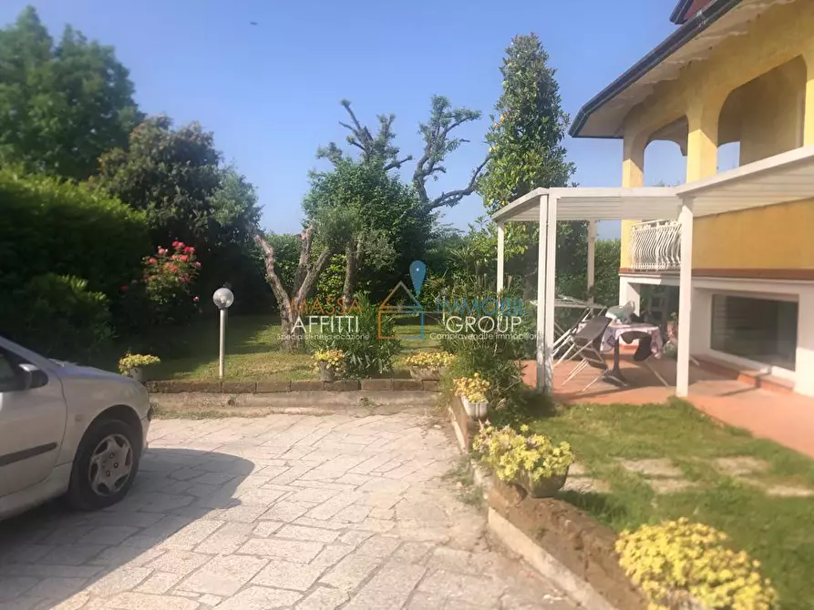 Immagine 4 di Villetta a schiera in affitto  in Viale della Repubblica 41 a Massa