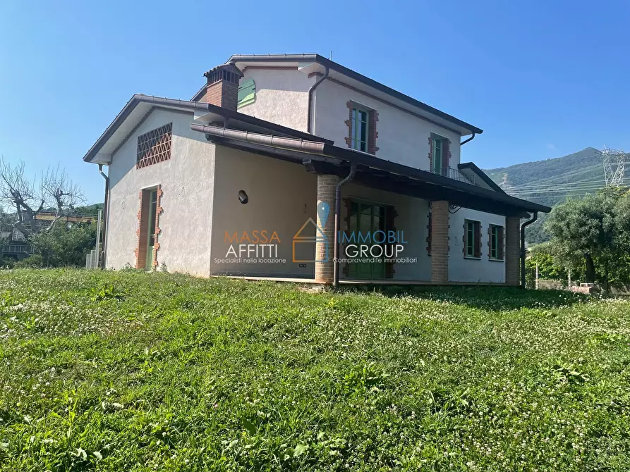 Immagine 1 di Villa in vendita  in Via Romana 11 a Pietrasanta