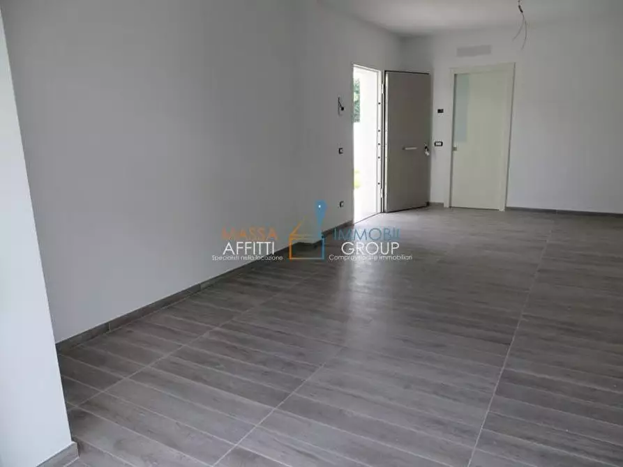 Immagine 56 di Villa in vendita  in Via XX Settembre 14 a Montignoso