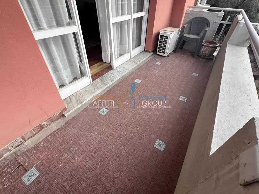 Immagine 11 di Quadrilocale in vendita  in Viale puccini 6 a Massa