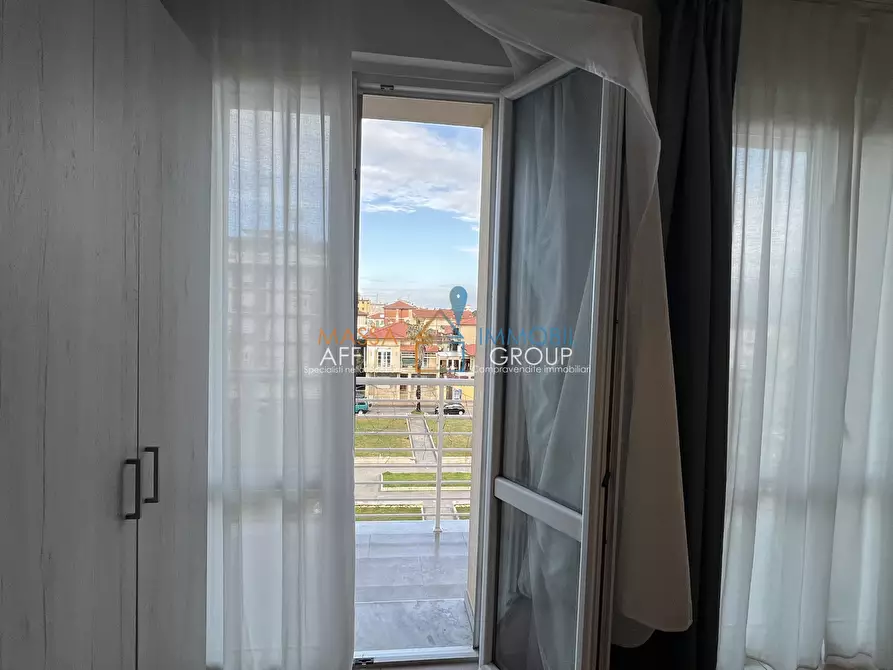 Immagine 15 di Palazzo in vendita  in Viale Ermenegildo Pistelli 70 a Camaiore