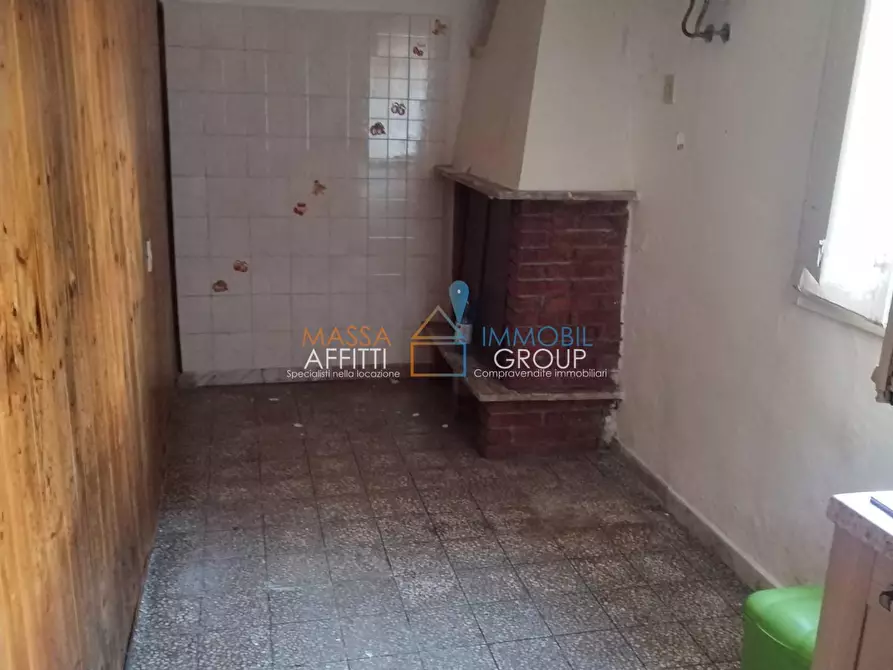 Immagine 12 di Casa indipendente in vendita  in Via Petroniano 10 a Massa