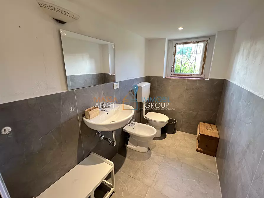 Immagine 19 di Trilocale in vendita  in Via Garibaldi 27 a Carrara
