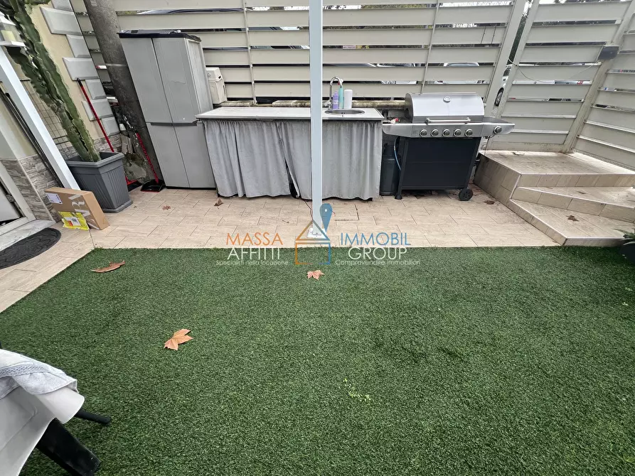 Immagine 5 di Casa indipendente in vendita  in Via della Gora 88 a Massa