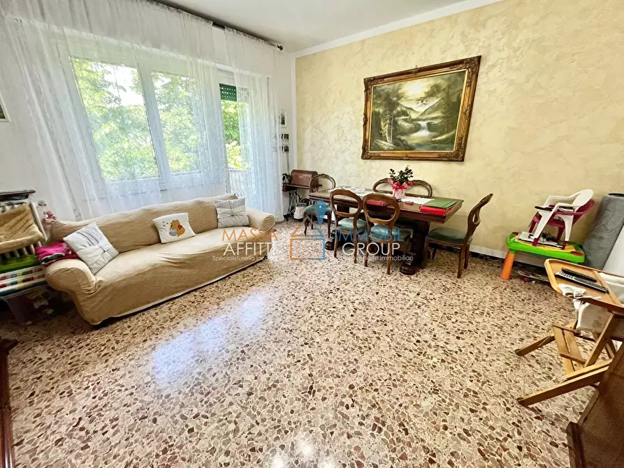 Immagine 10 di Pentalocale in vendita  in Viale Roma 191 a Massa