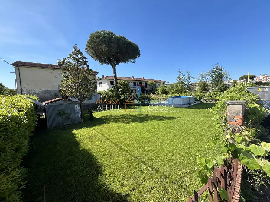 Immagine 5 di Casa indipendente in vendita  in Via Venezia 54 a Massa